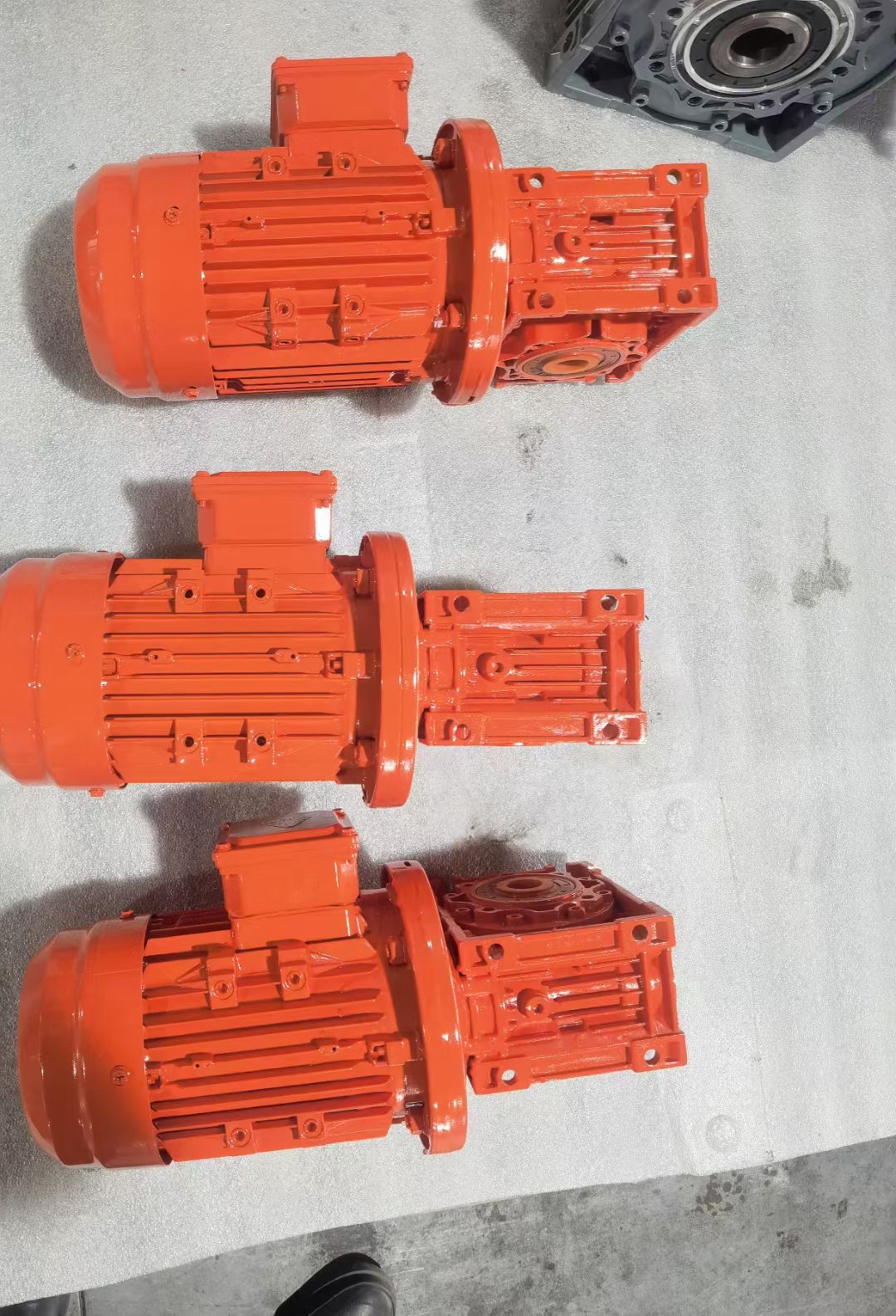 High torque wpa 45hp 3000 rpm gearbox speed reducer small engine gear box with 3 phase motor cheap price